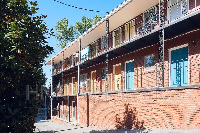 1171 Woodland Ave, NE