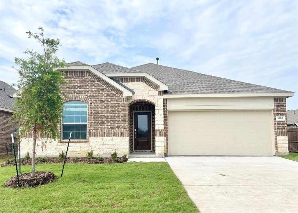 1005 Rosewood Street