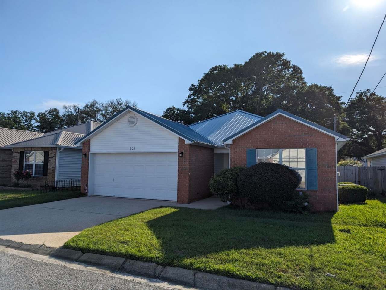 Complementary Lawn Service.