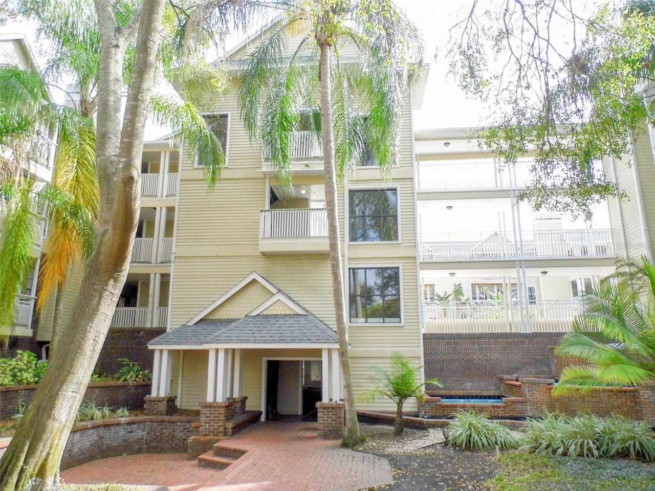 1000 W HORATIO STREET