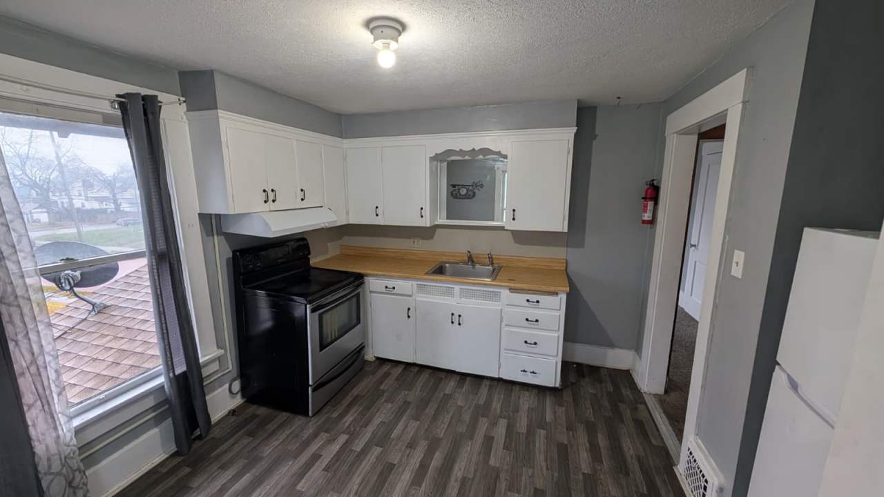 1135 16th Street NW UP