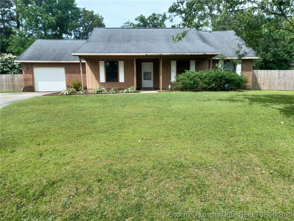 513 Woodberry Circle