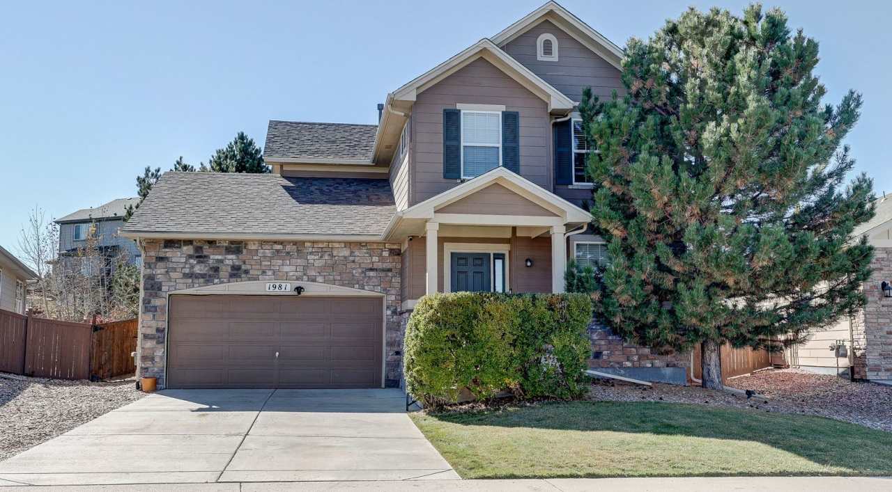 5 bedroom single family home in Castle Rock.
