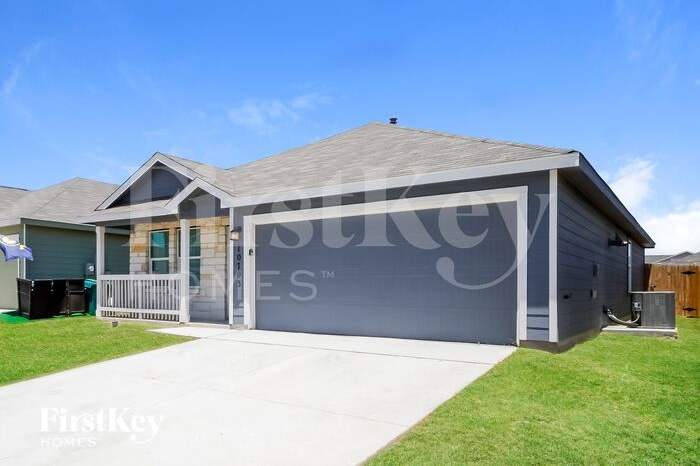 10703 Vinateros Drive