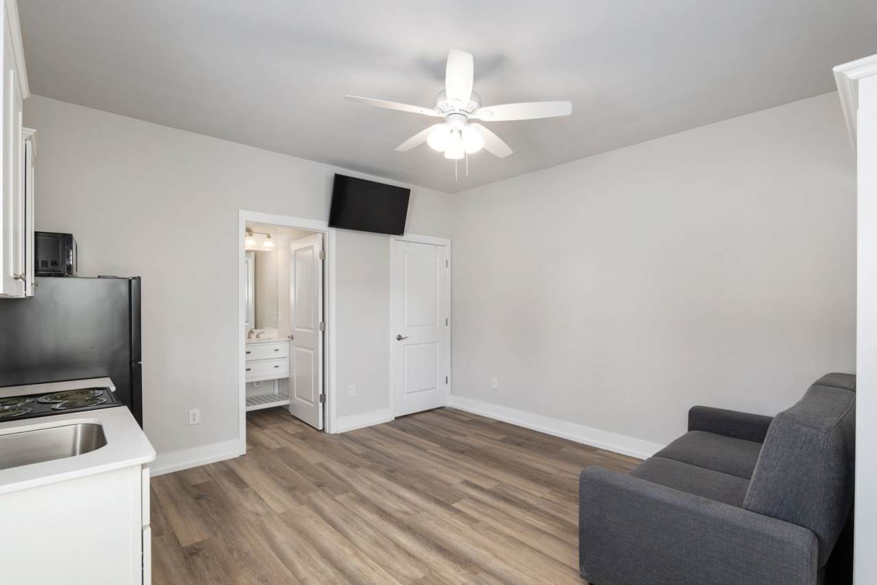 Walking Distance to Campus - Ansley Way STUDIO