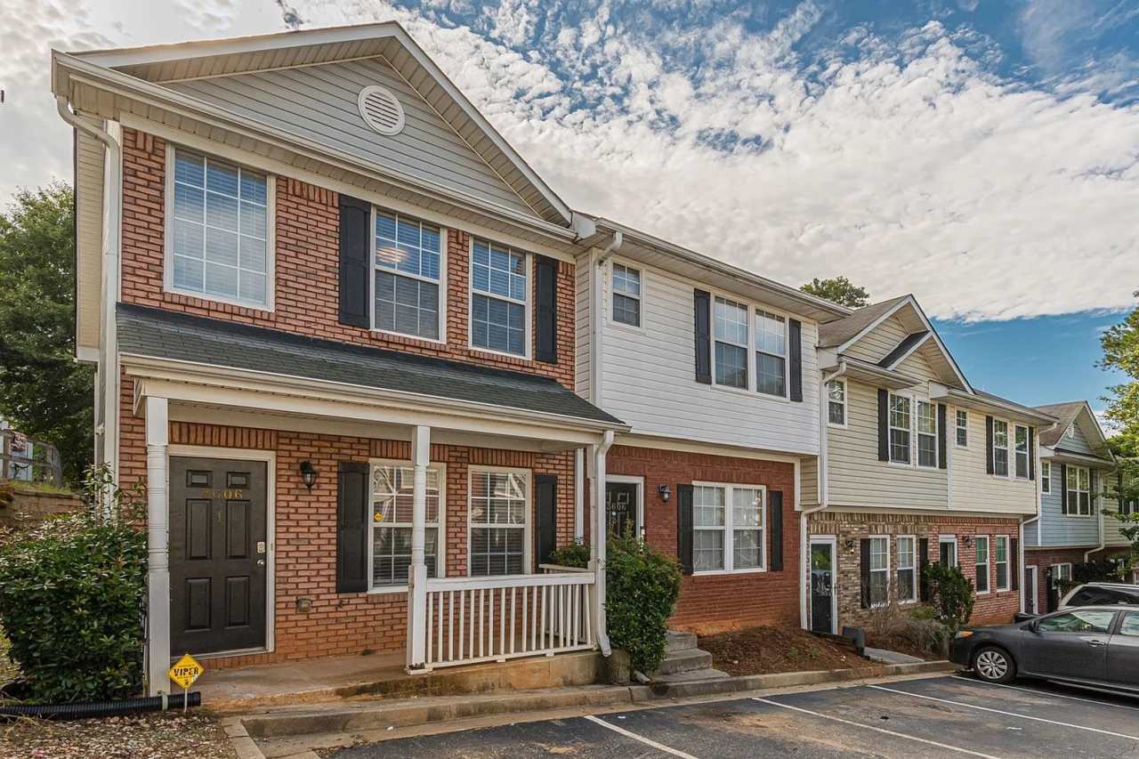 Room in 2 Bedroom Home at Ginnis Rd