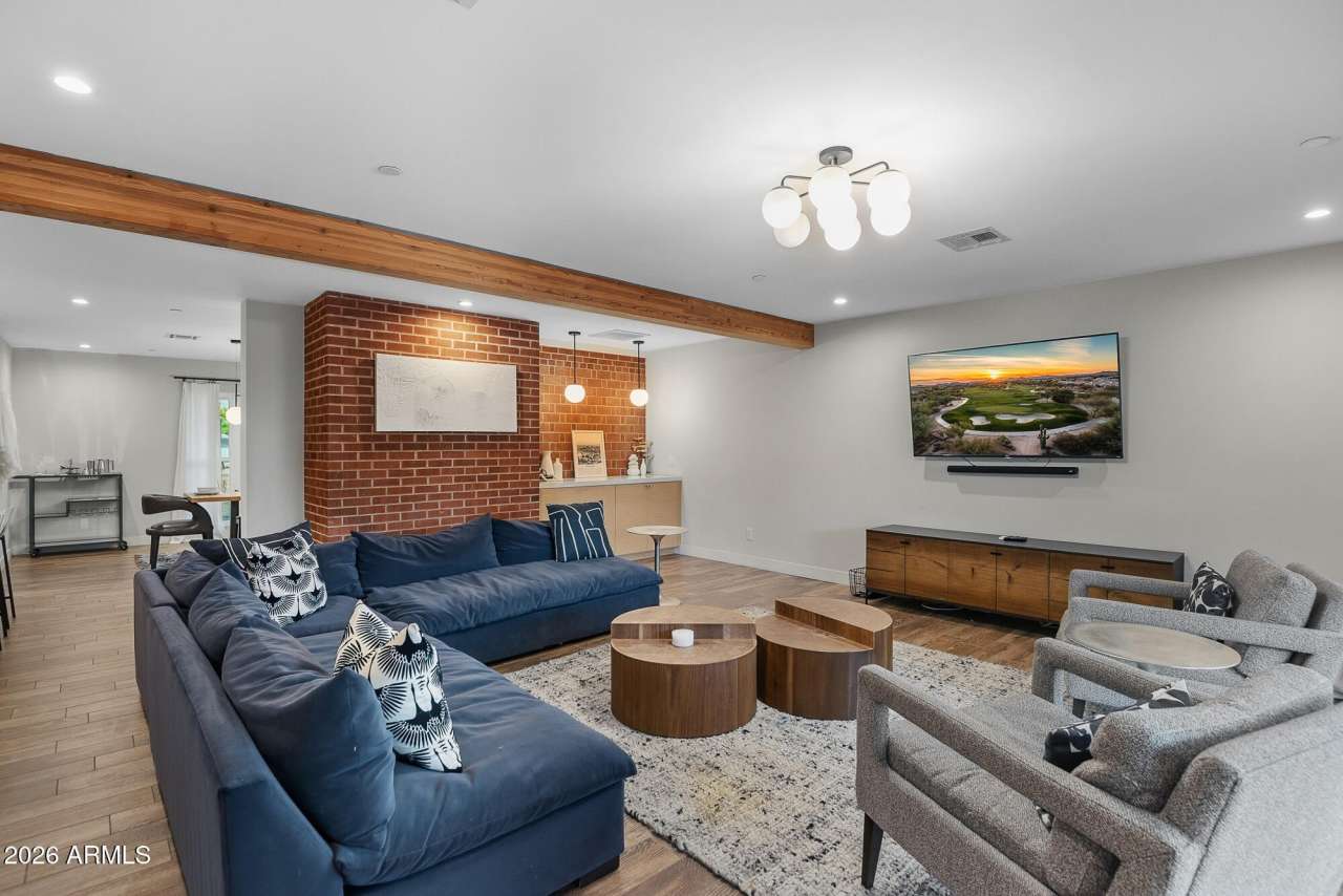 7243 E Virginia Avenue