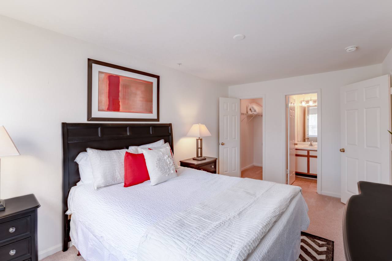 Somerset Pointe