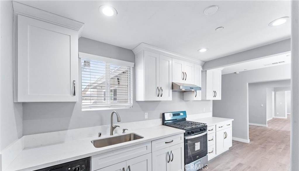 1531 W Orange Grove Avenue