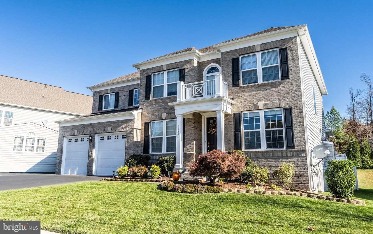 9221 CLEMENTINE Court