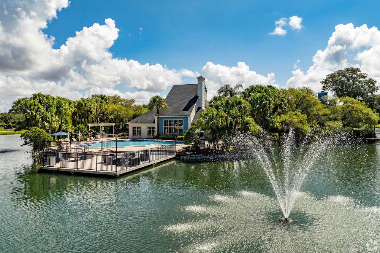 Bay Crossing Apartments