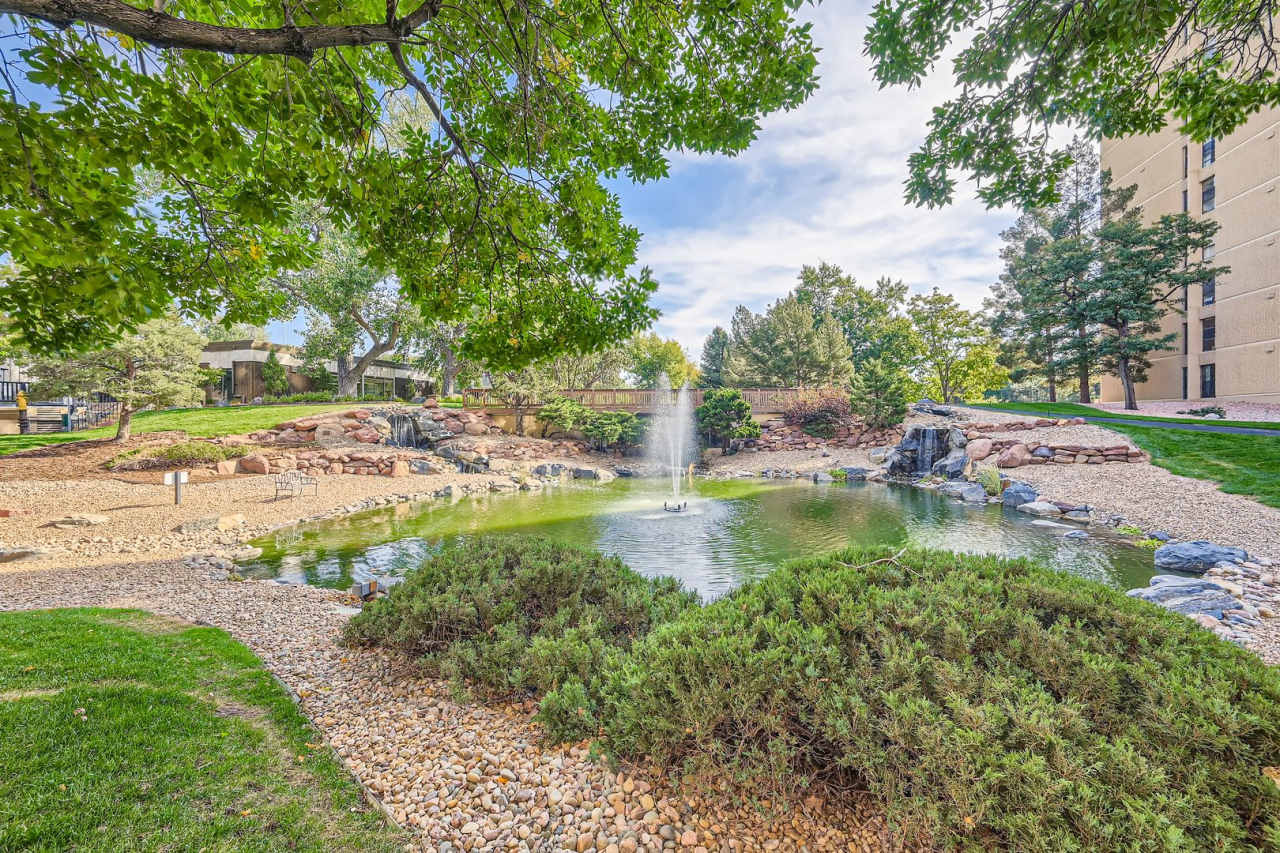 Completely Updated 2 Bedroom 2 Bathroom Condo Available NOW! Garage Parking Included!