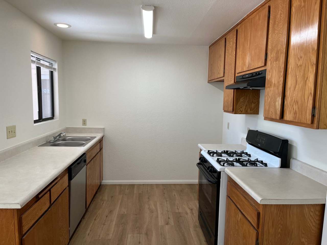 3450 Santa Maria #208D