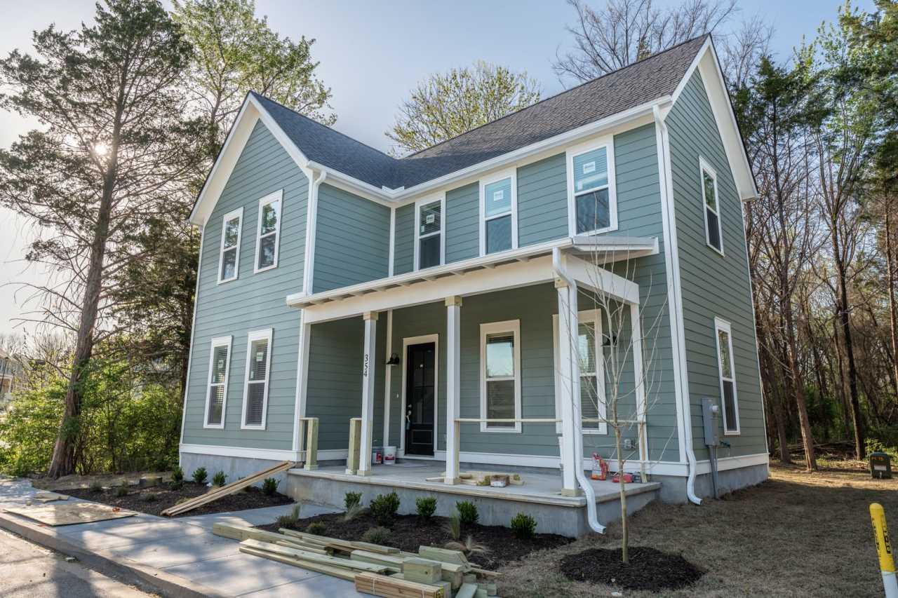 New 3 BR/3.5 BA home in Willow Bend