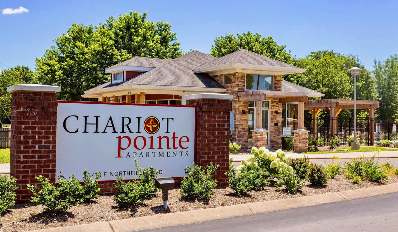 Chariot Pointe apartments
