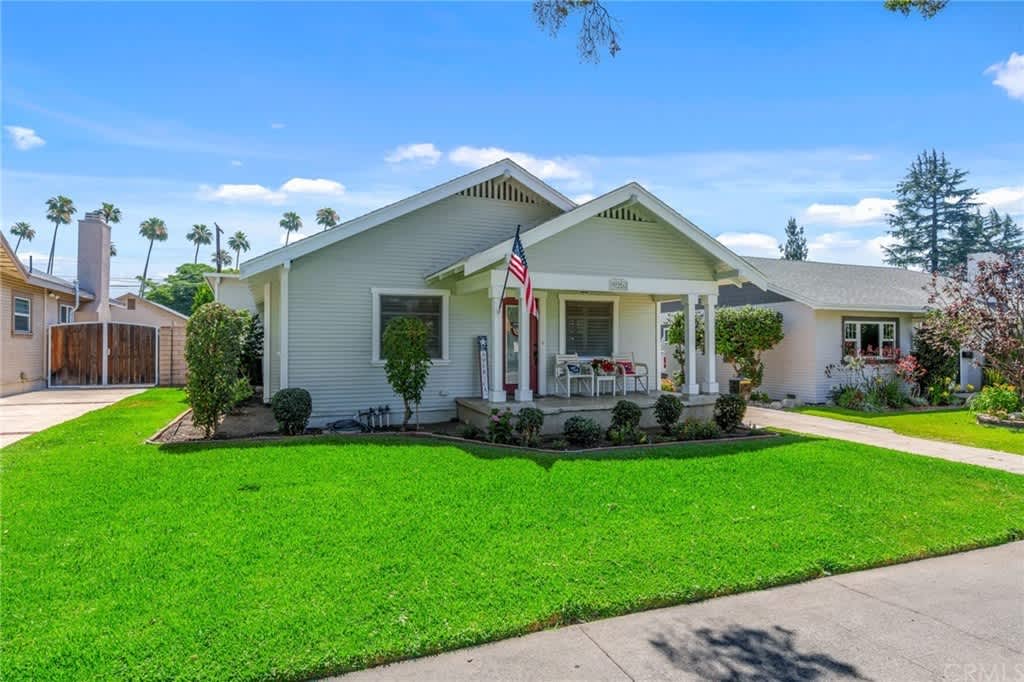 926 North San Gabriel Avenue