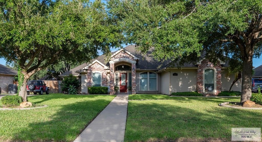 2213 HITCHING POST BLVD.