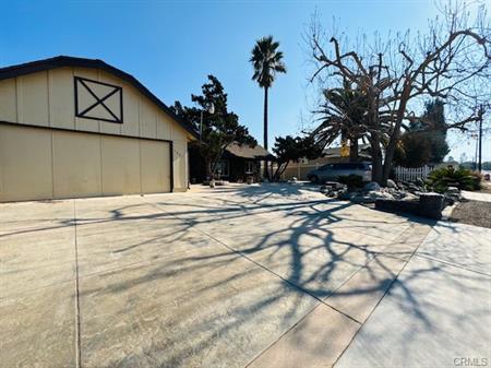 1627 Hillside Avenue