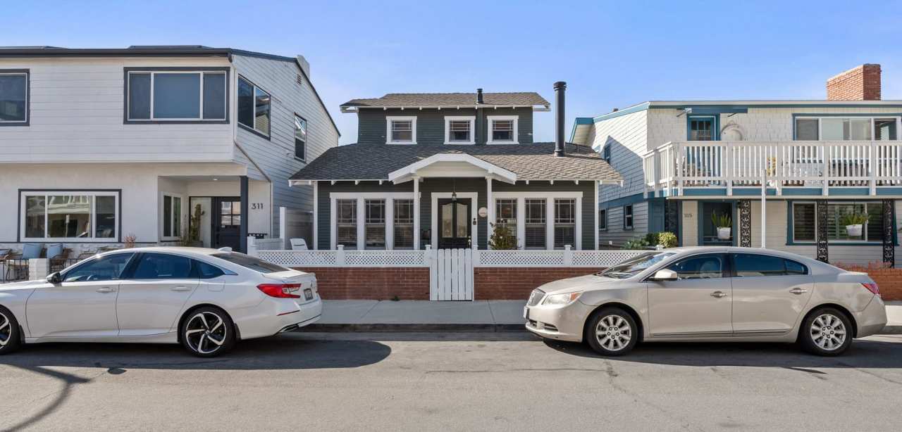 Coastal 4-Bedroom Home in Prime Newport Beach Location