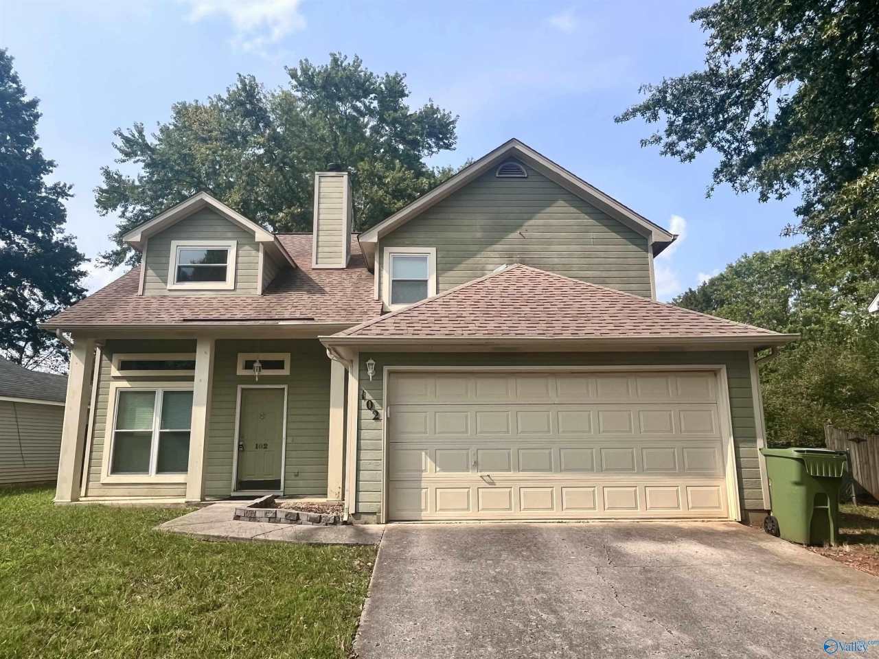 102 Yellowwood Court