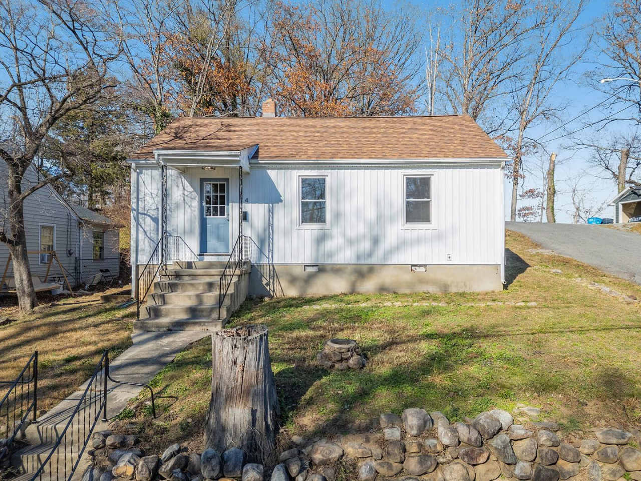 2 Bedroom, 1 Bathroom newly renovated home for rent off Williamson Rd!