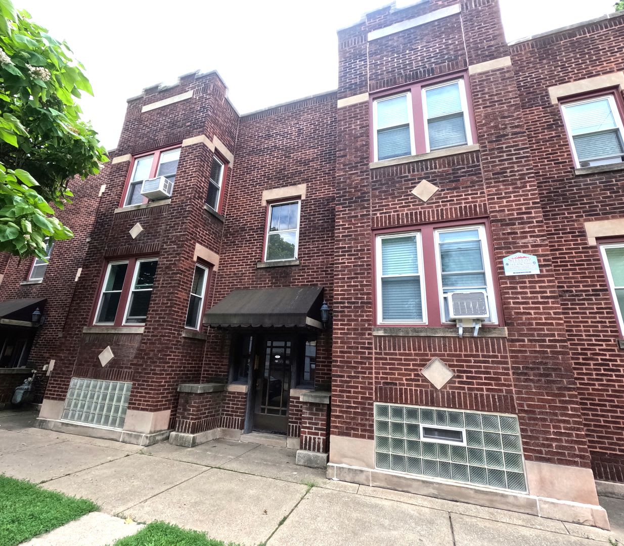 809 Lexington St,