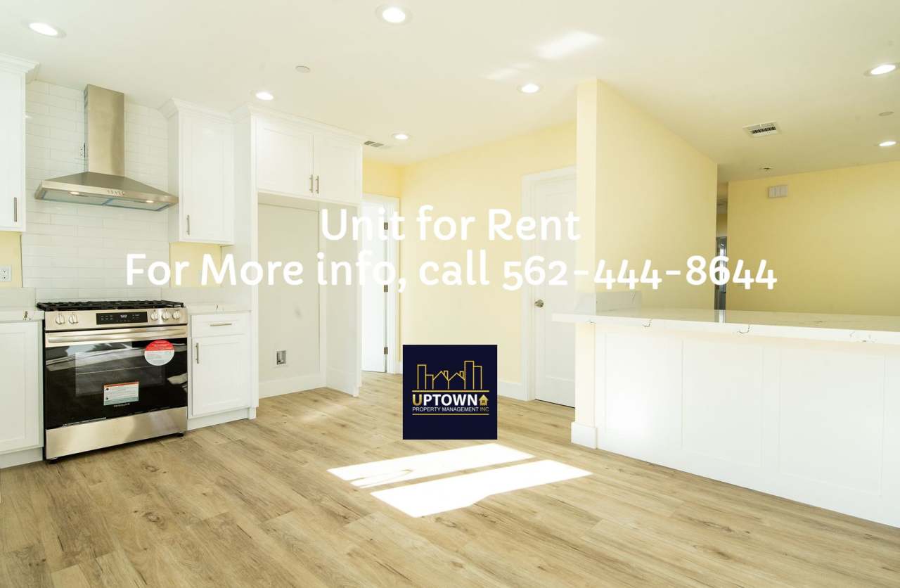 House - 4 Bedrooms / 3 Baths - Bellflower