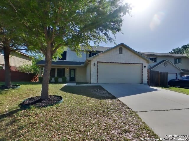 818 Creek Gate