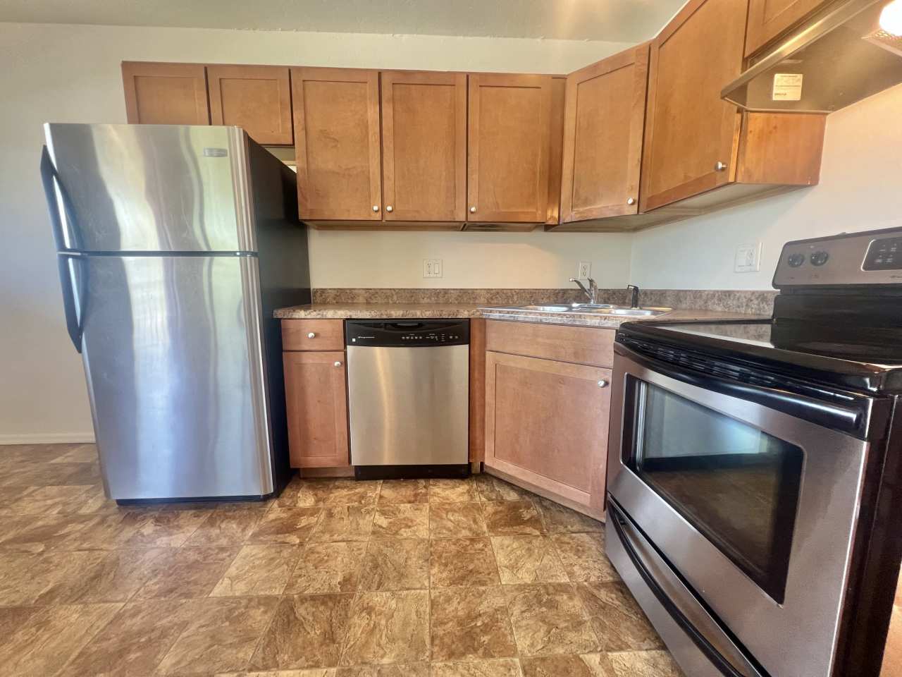 2821 North Columbus Boulevard - 19