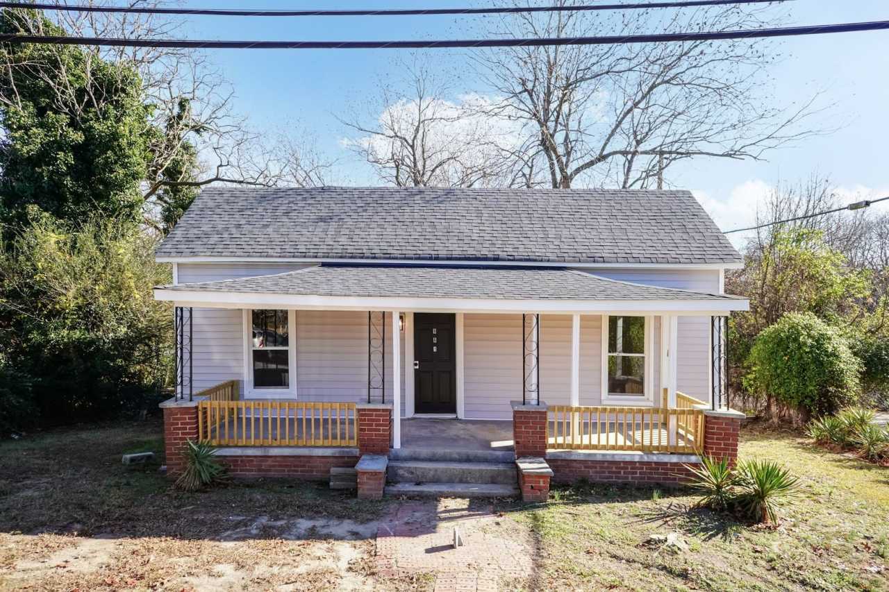 Renovated Two bedroom Home!