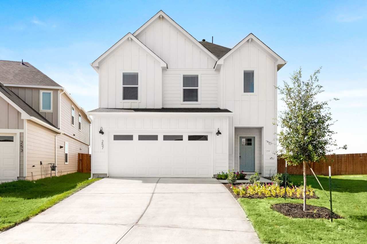 257 Frogmore Loop Uhland, TX 78640