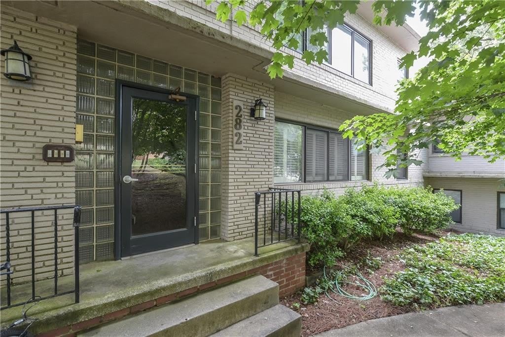 282 Ardmore Circle NW