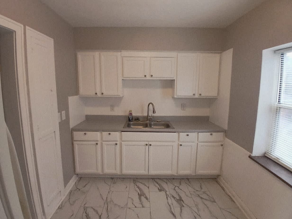 1522 Lewis Street - 2