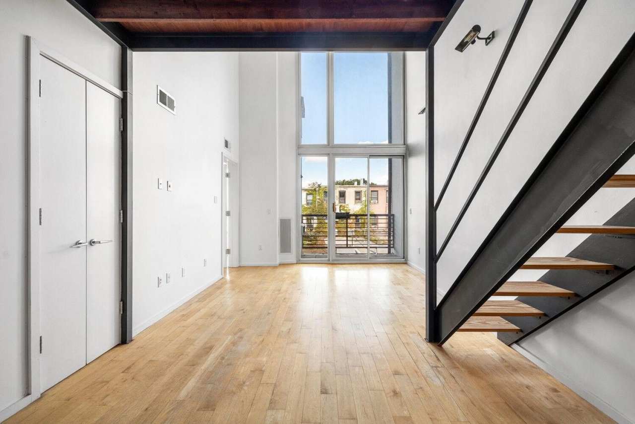 925 PACIFIC Street unit: 204