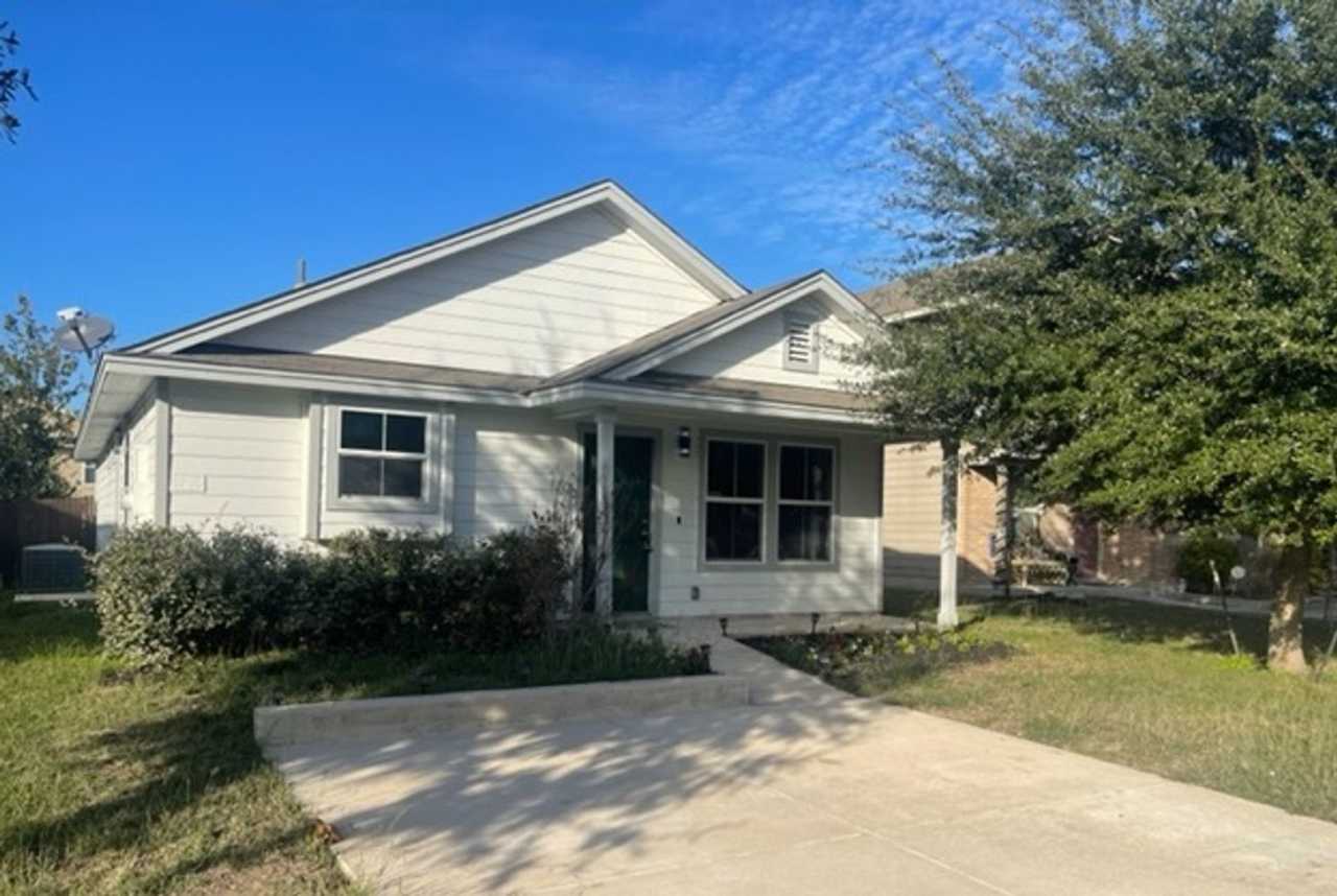 Move-in Ready 3-Bed, 2-Bath Home in Riposa Vita! (SE San Antonio)