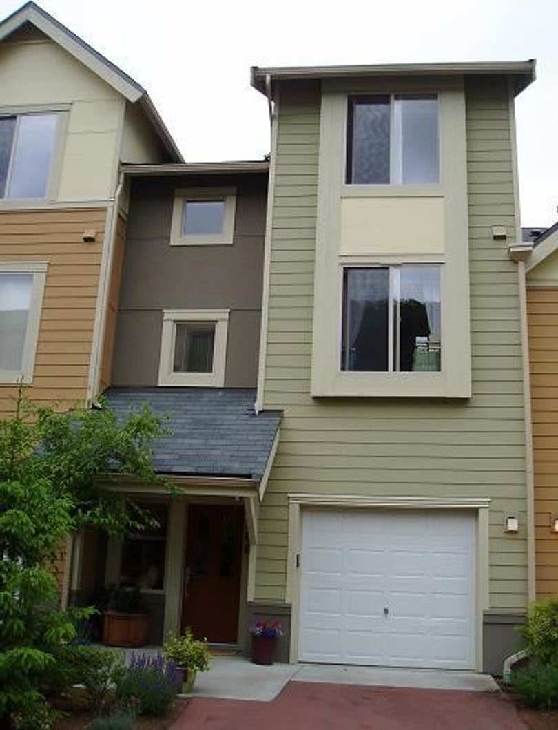 Beautiful 3 Bed 2.5 Bath Townhome in Talus, Issaquah