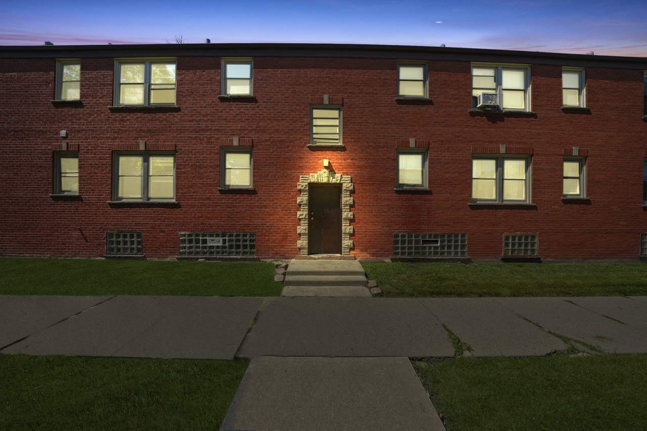 9059 S Laflin Street