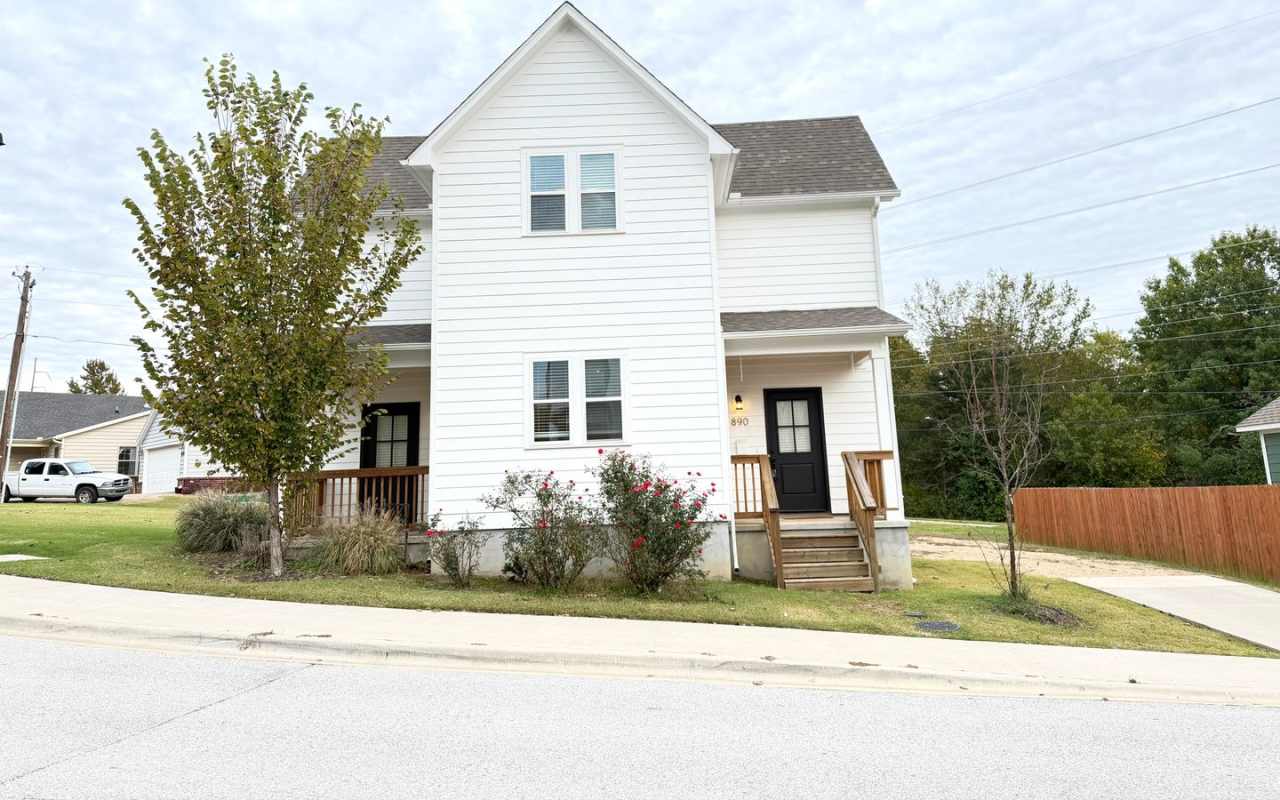 $2,500 Move-In-Special