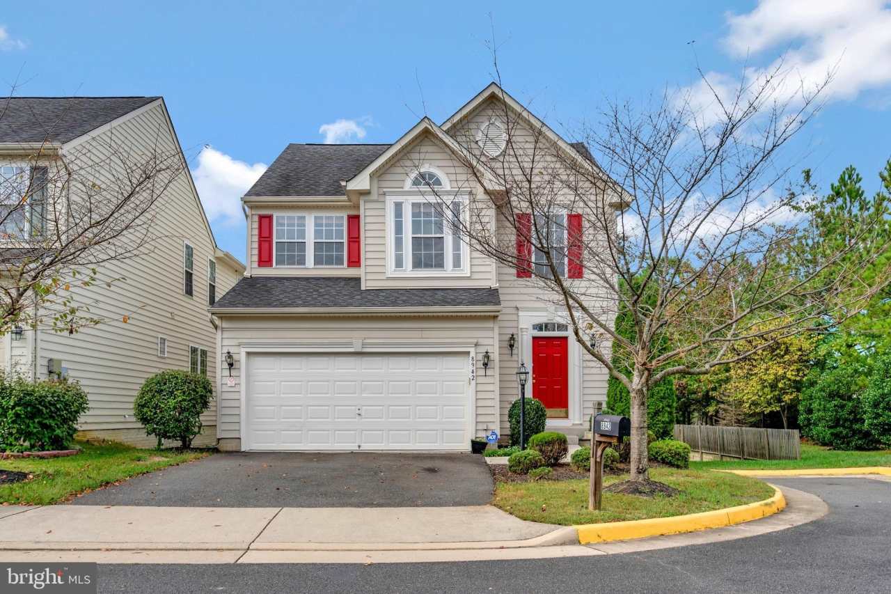 8942 WYNNEFIELD COURT