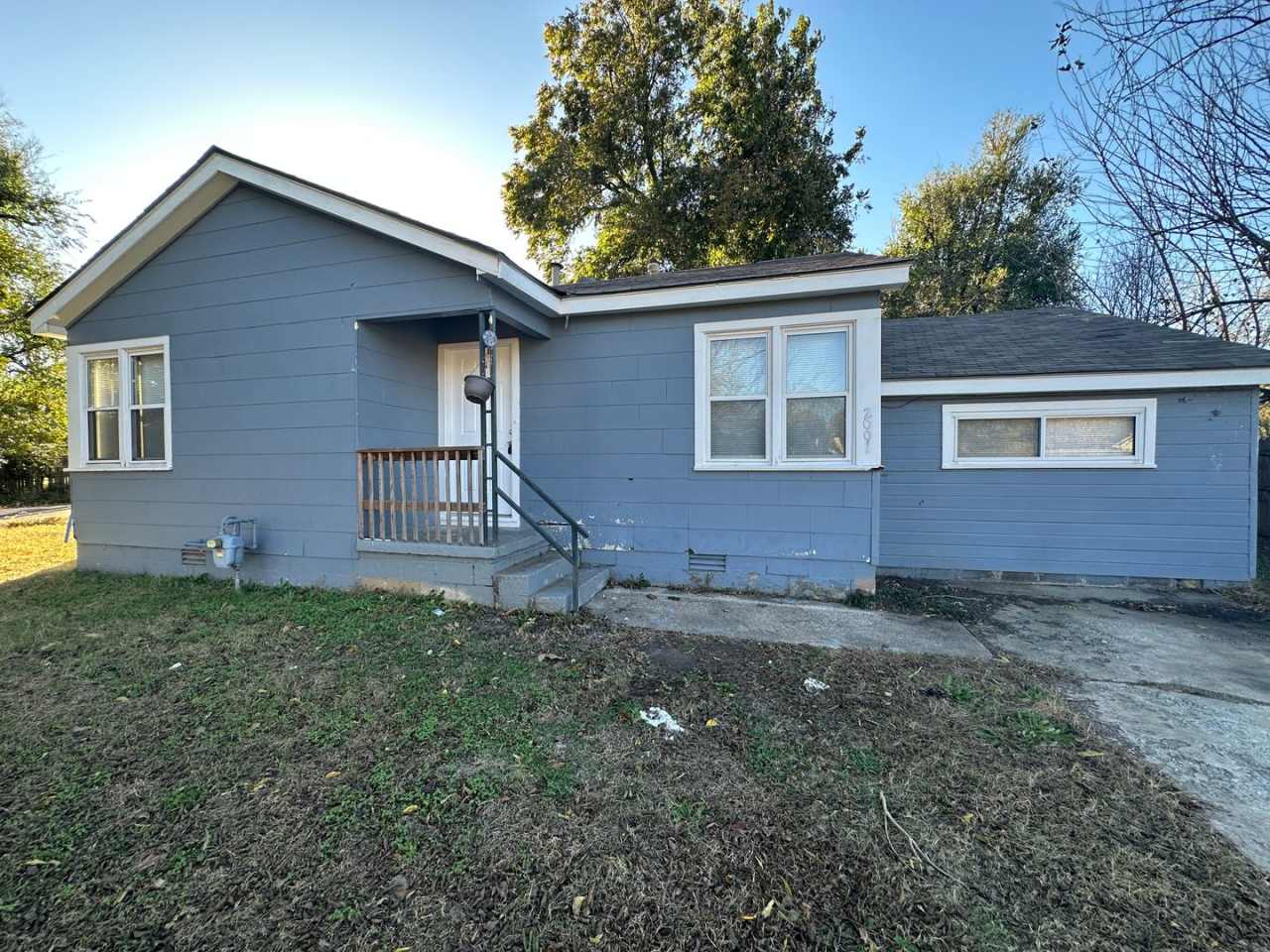 3 Bedroom 1 Bath - JUST HIT THE MARKET!!