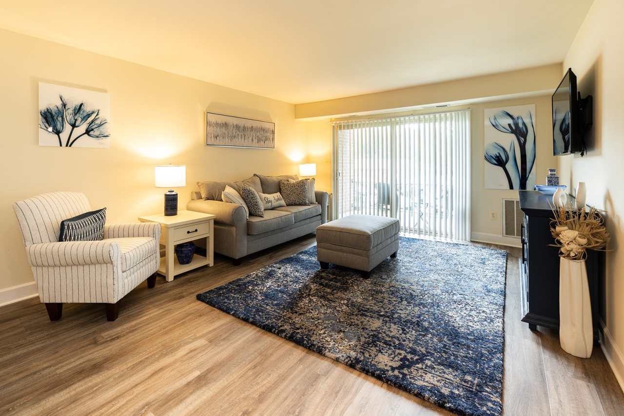 Woodridge Apartments