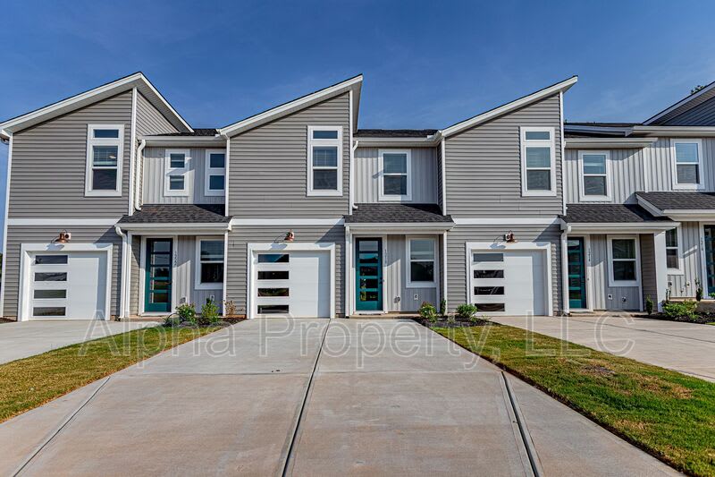 1218 Westgate Village Dr