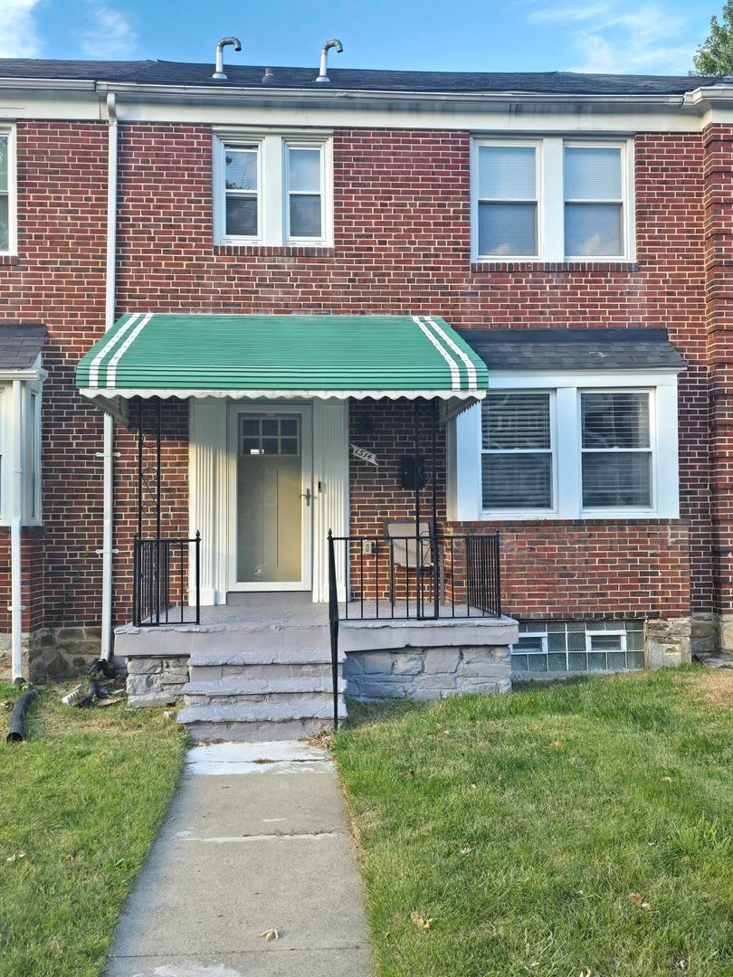 Beautiful 4 Bedroom 3 Bathroom East Baltimore Town Home