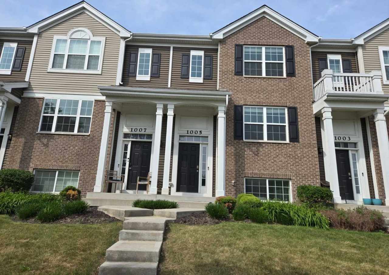 1005 Charlton Lane