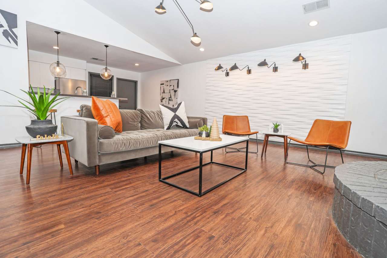 Thompson Place Apartments