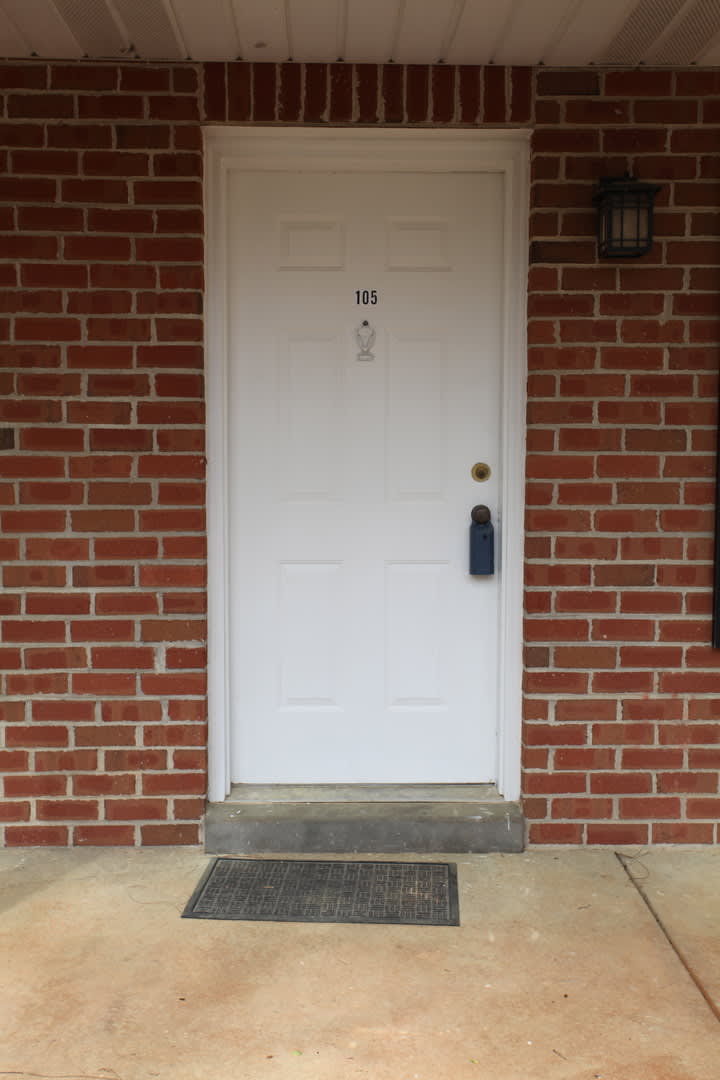 Lakewood Commons Apartment Available June 2026!