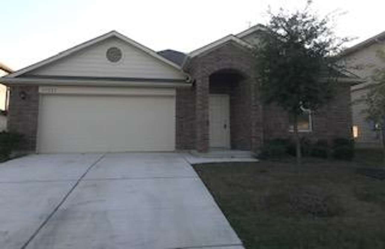 Great 4 Bedroom home with Open floor plan