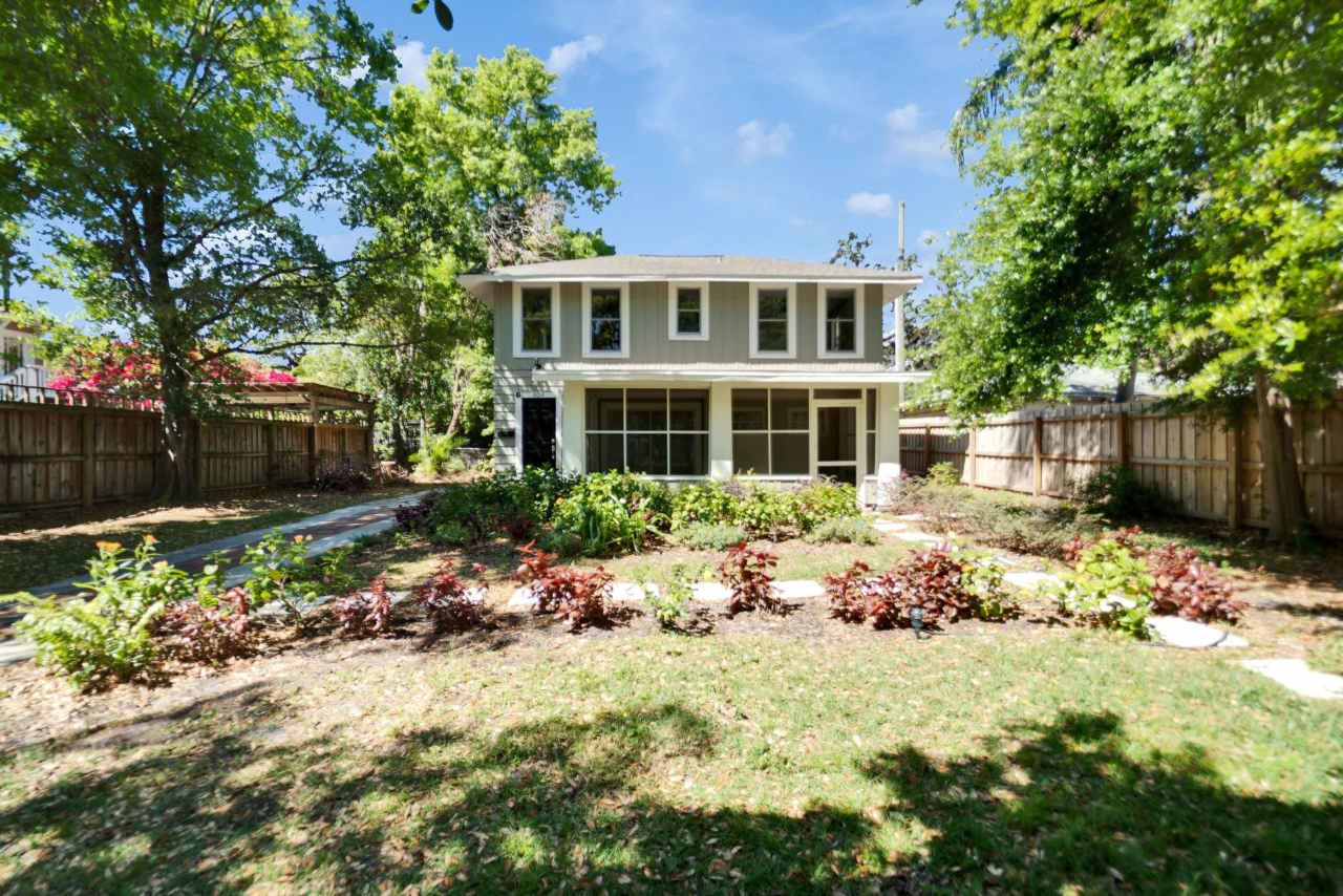 809 South Delaware Avenue