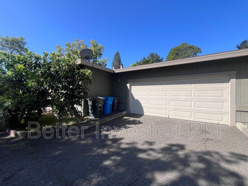 5919 Montecito Blvd