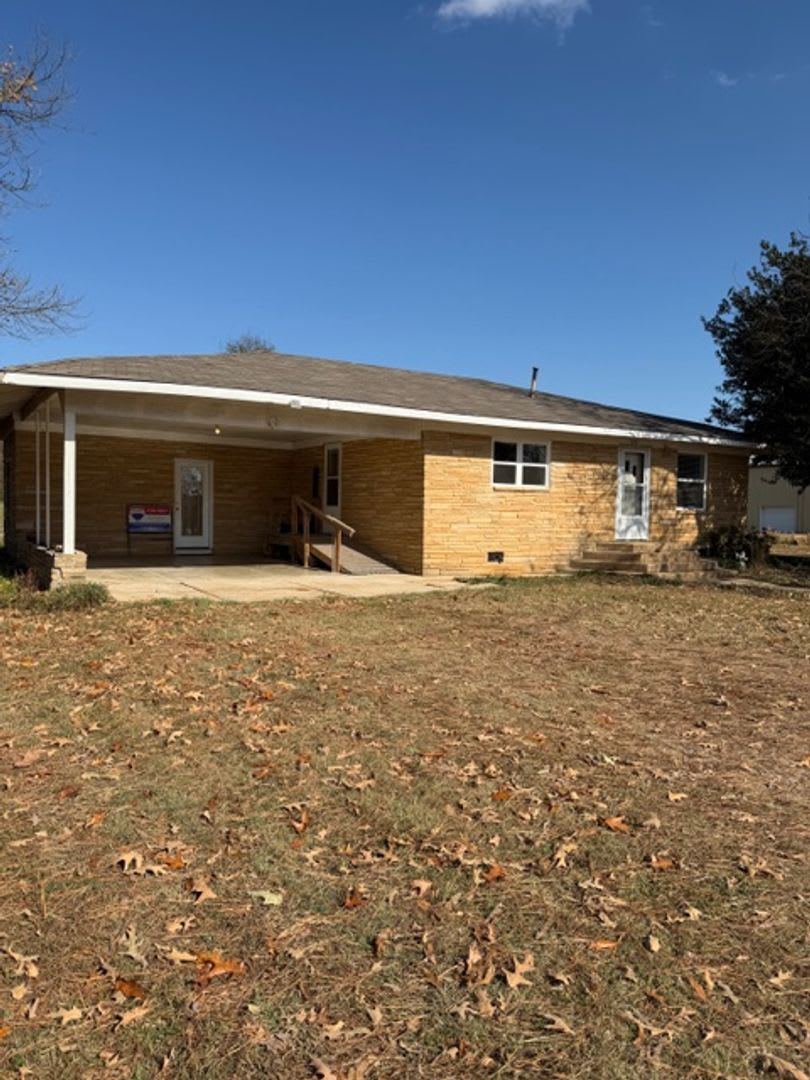 2 Bed / 1 Bath Home in Newark | Newly Updated